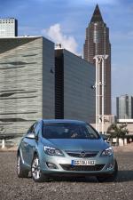 Opel Astra 5-Door 2009 года